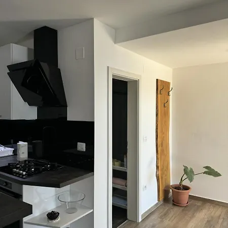 Heart Of Stone Apartment Tulisevica